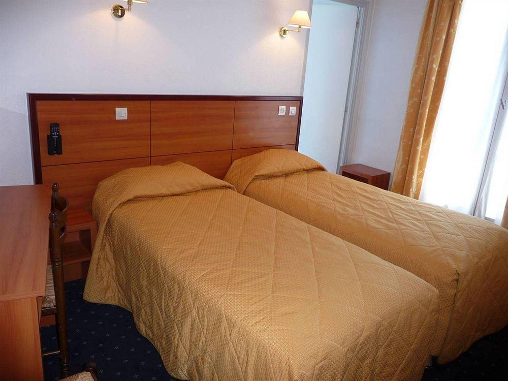Coypel By Magna Arbor Hotel Parijs