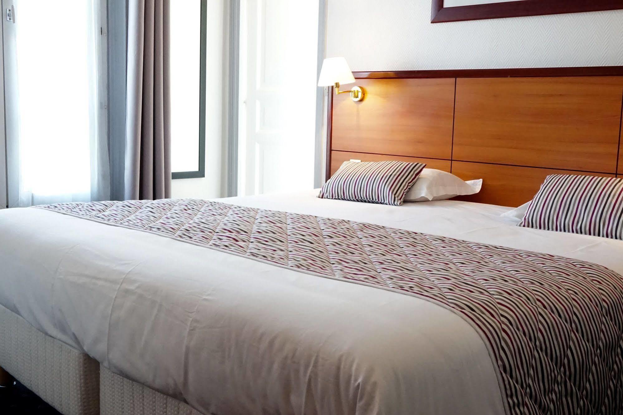Coypel By Magna Arbor Hotel Parijs